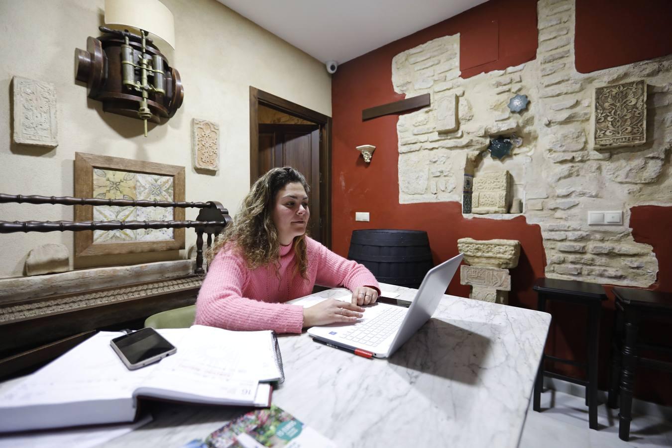 La calle Romero de Torres en Córdoba, en imágenes