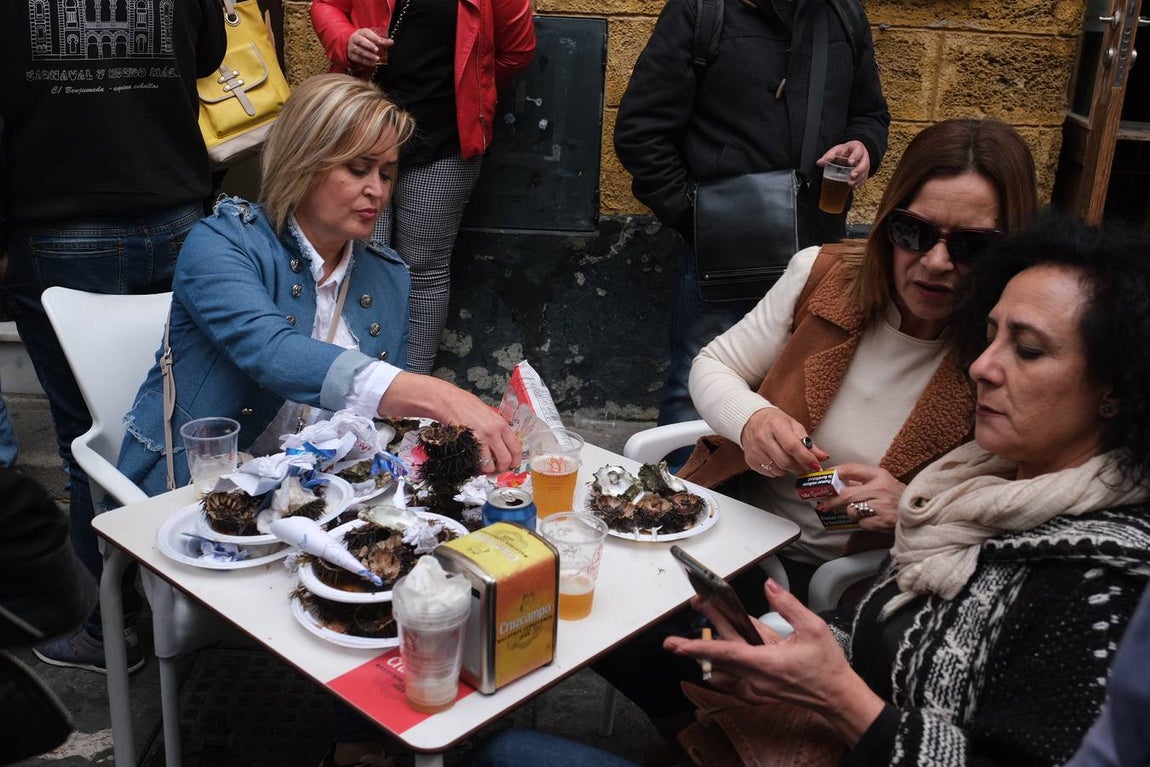 Gran ambiente en La Viña ante la celebración de la Erizada
