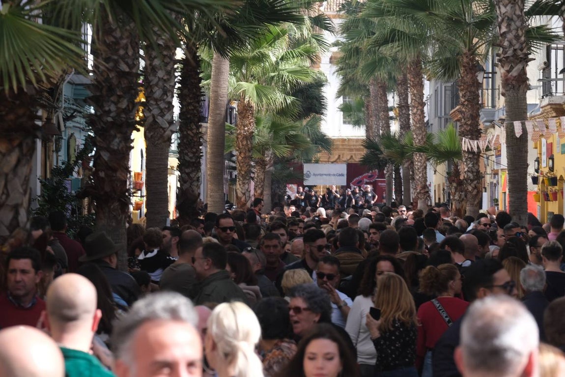 Gran ambiente en La Viña ante la celebración de la Erizada
