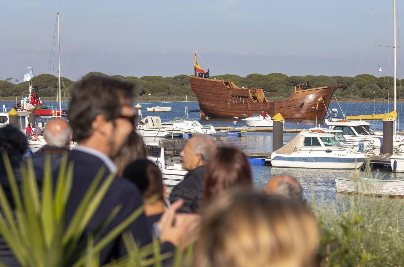 Una réplica de la Nao Victoria llega a Sevilla