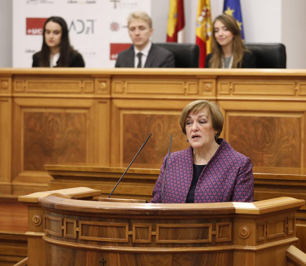 En imágenes: los universitarios debaten en las Cortes de Castilla-la Mancha