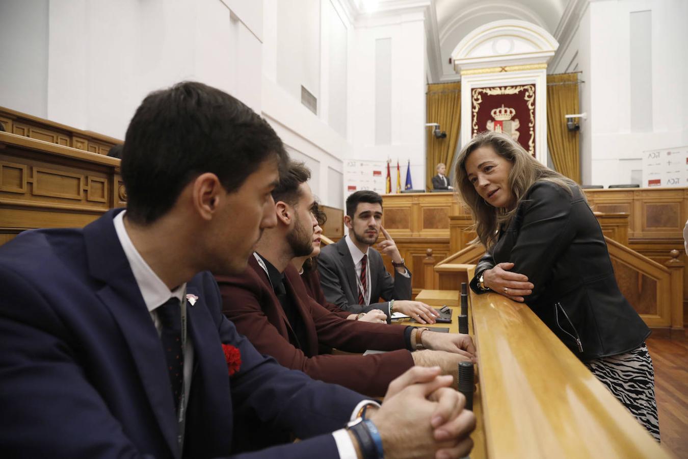 En imágenes: los universitarios debaten en las Cortes de Castilla-la Mancha