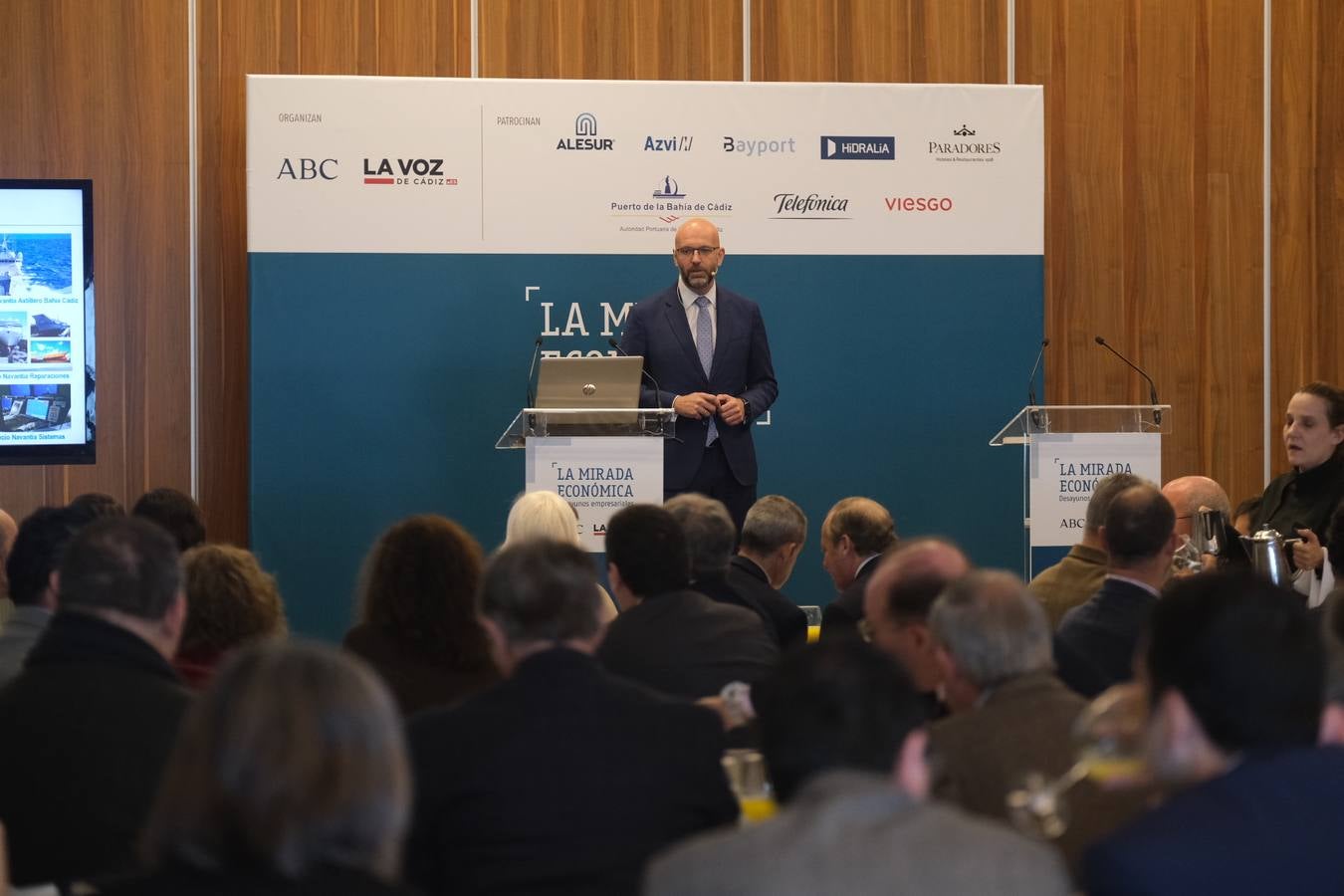 FOTOS: Javier Herrador, en &#039;La Mirada económica&#039; de La Voz de Cádiz y ABC