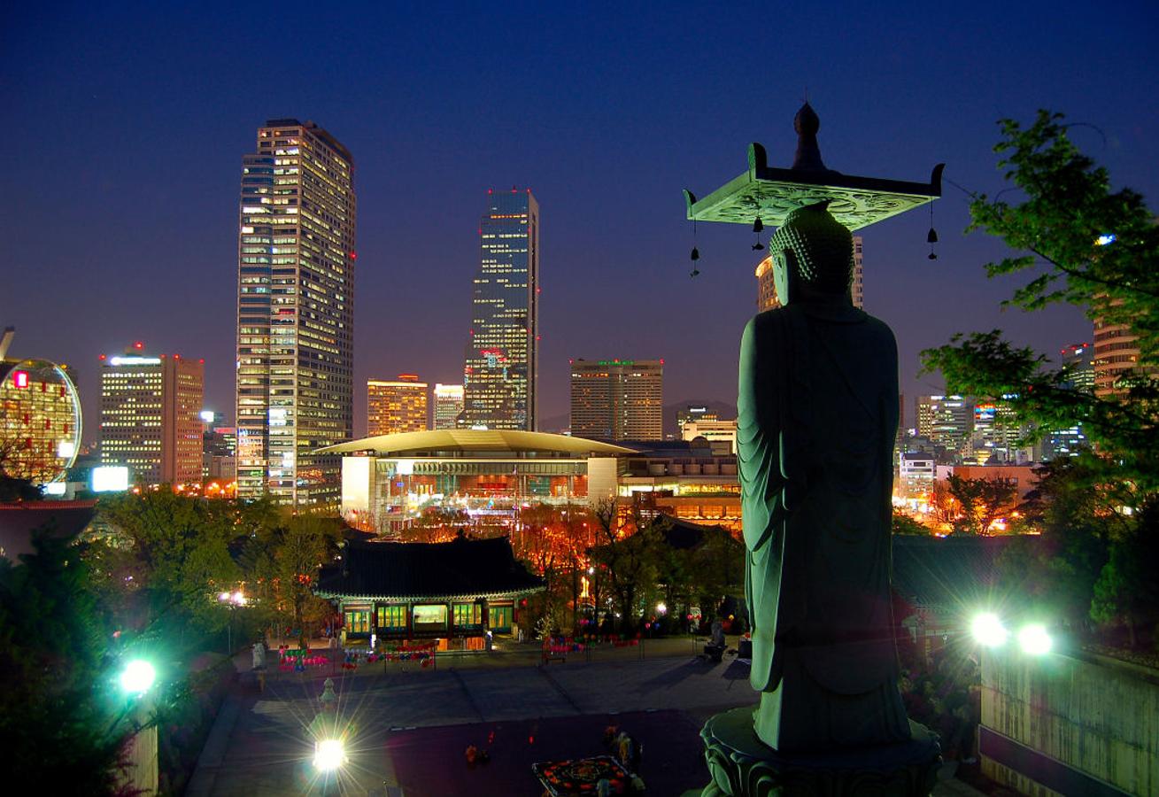 Templo Bongeunsa. Bongeunsa es un templo budista fundado en 794 ubicado en Samseong-dong, Gangnam-gu en Seúl