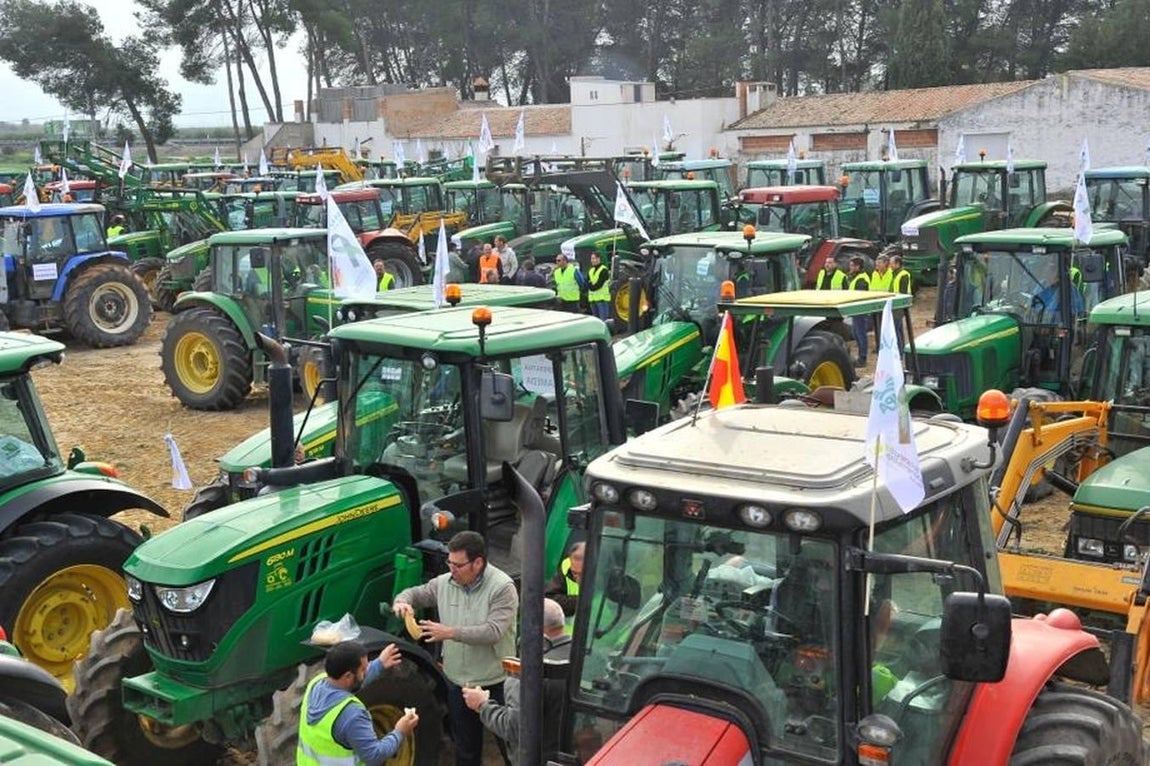 Las reivindicaciones de los agricultores en Málaga, en imágenes