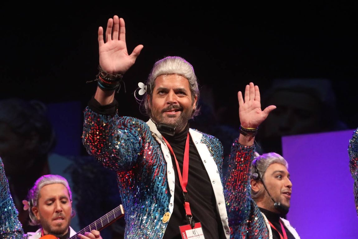 FOTOS: Chirigota de Bizcocho &#039;Los couchers lowcost&#039; en el COAC 20202