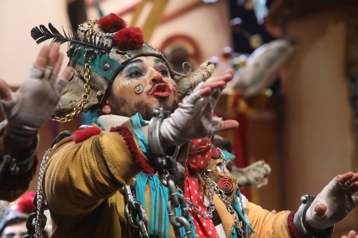 FOTOS: Comparsa Los Encaidenaos en el COAC 2020