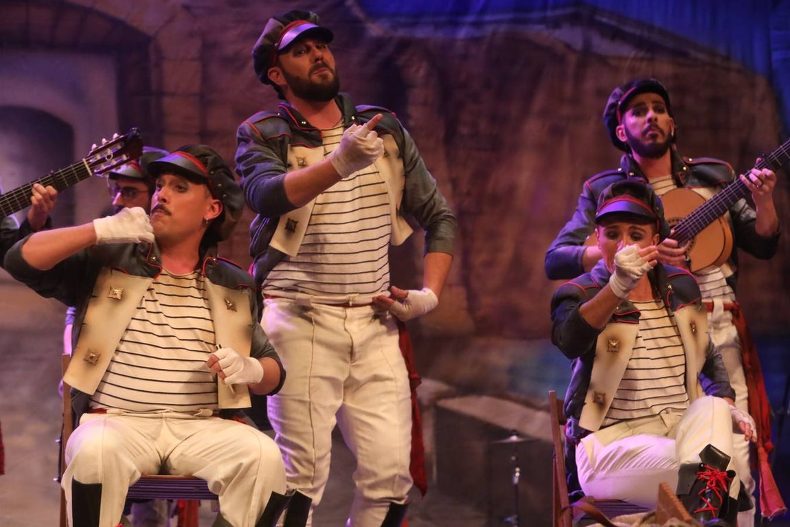 FOTOS: Comparsa Los Pacientes en el COAC 2020