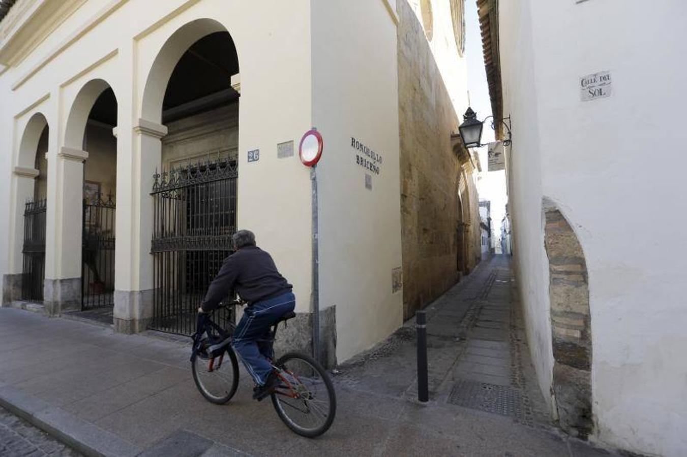 La calle Ronquillo Briceño de Córdoba, en imágenes