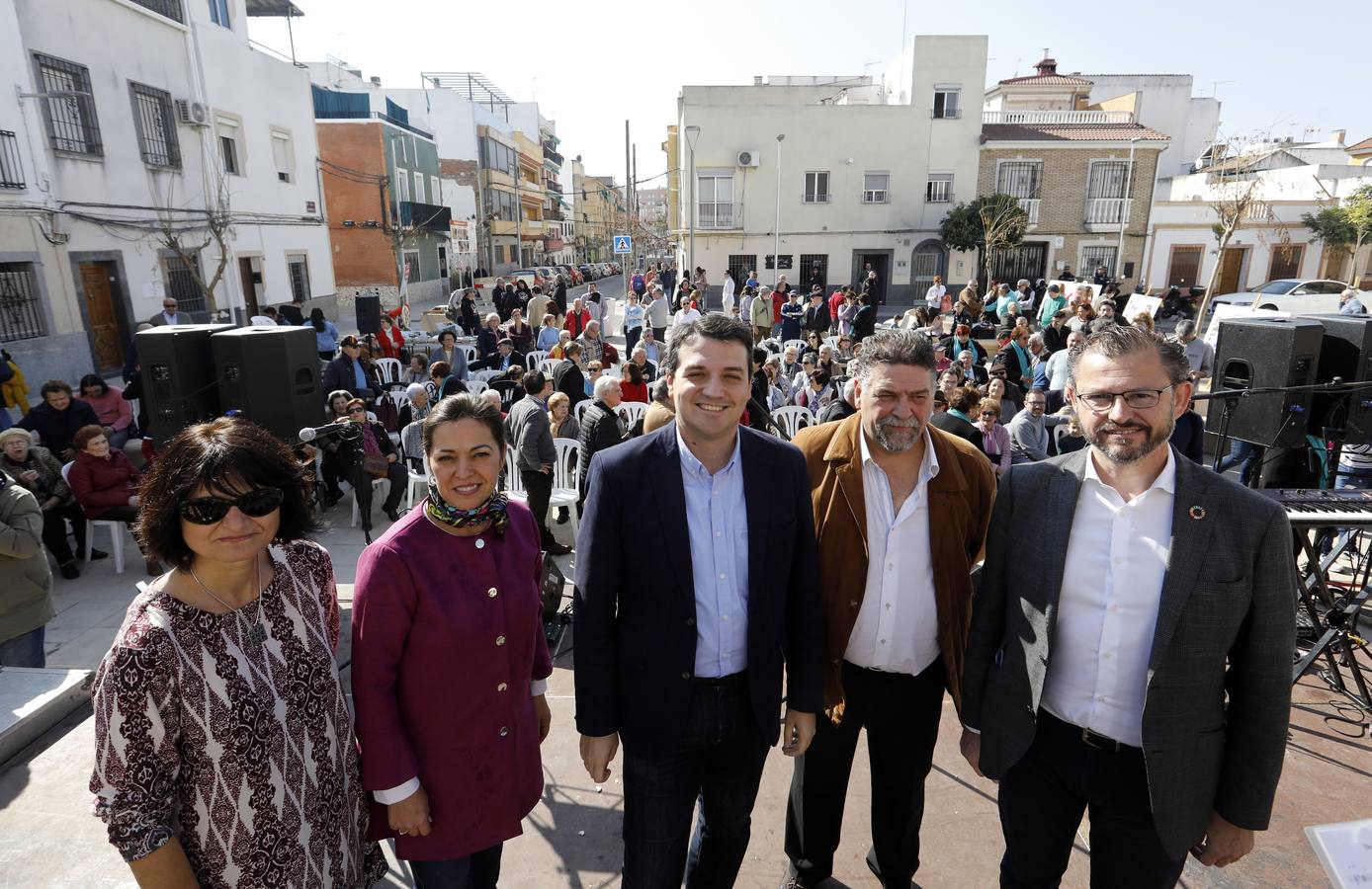 La inaguración de la nueva plaza de Valdeolleros, en imágenes