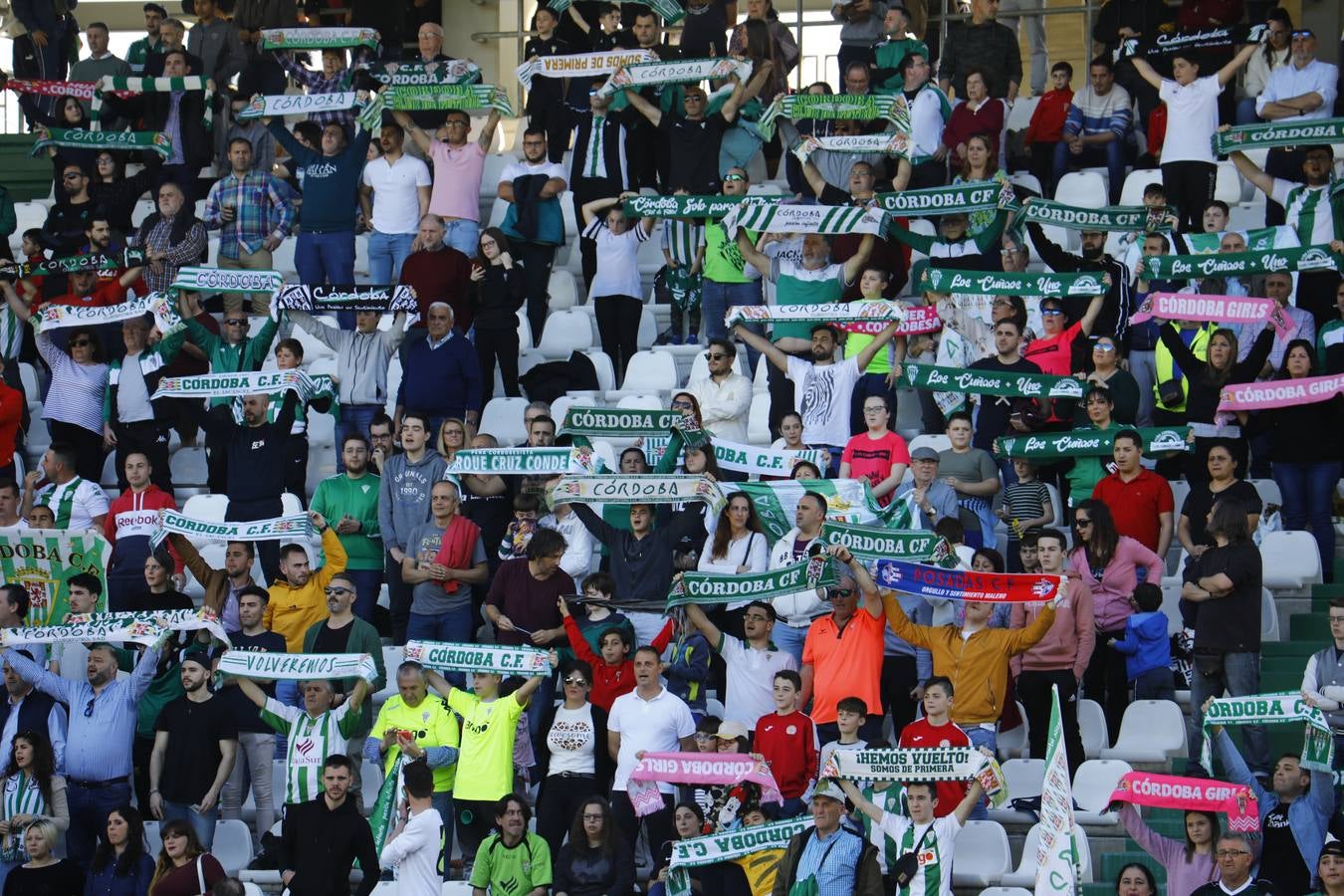 El ambiente en el Córdoba CF-Sevilla Atlético, en imágenes