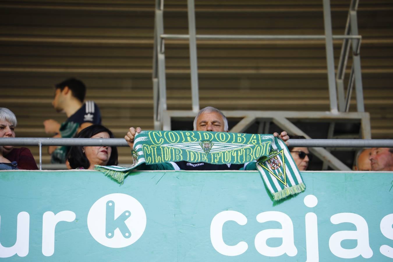 El ambiente en el Córdoba CF-Sevilla Atlético, en imágenes