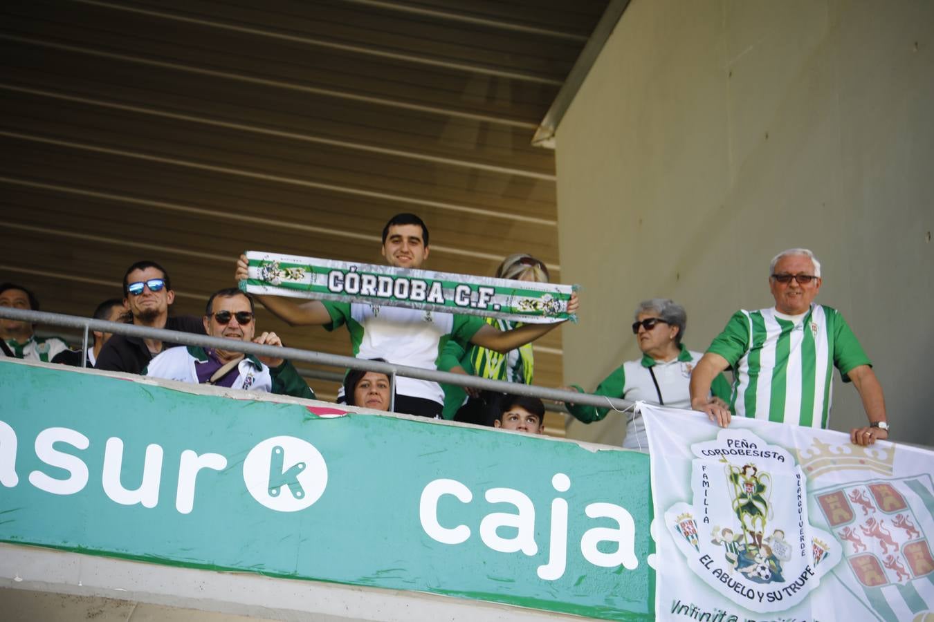 El ambiente en el Córdoba CF-Sevilla Atlético, en imágenes