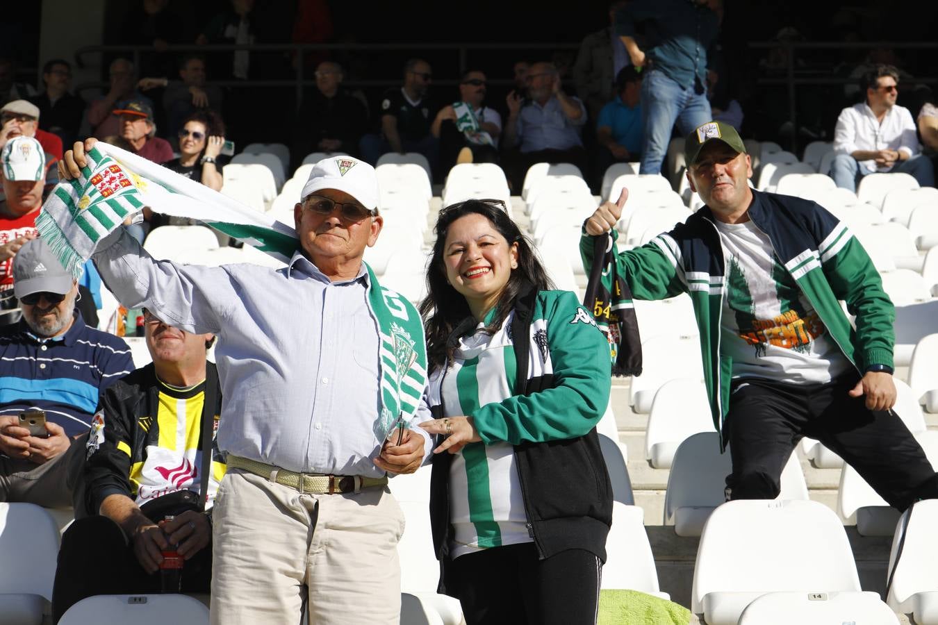 El ambiente en el Córdoba CF-Sevilla Atlético, en imágenes