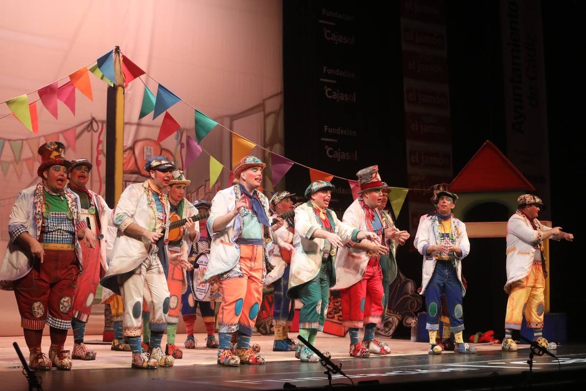 FOTOS: Comparsa Los tocaos del ala en el COAC 2020