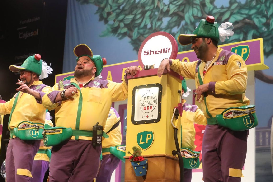 FOTOS: Chirigota Los Niños de la Petróleo en el COAC 2020