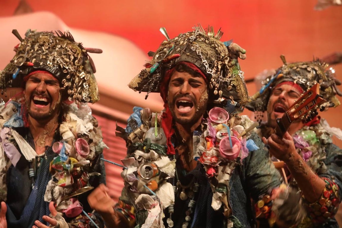 FOTOS: Comparsa Los resilientes en el COAC 2020