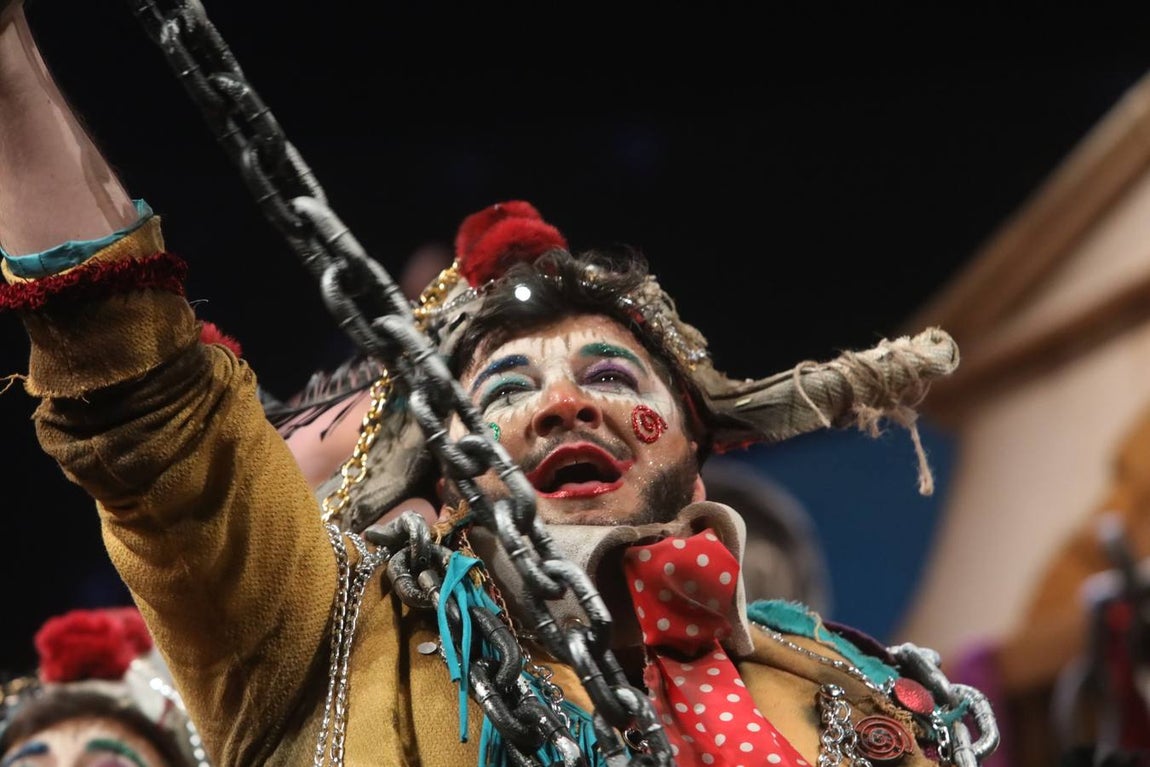 FOTOS: Comparsa Los Encaidenaos en el COAC 2020