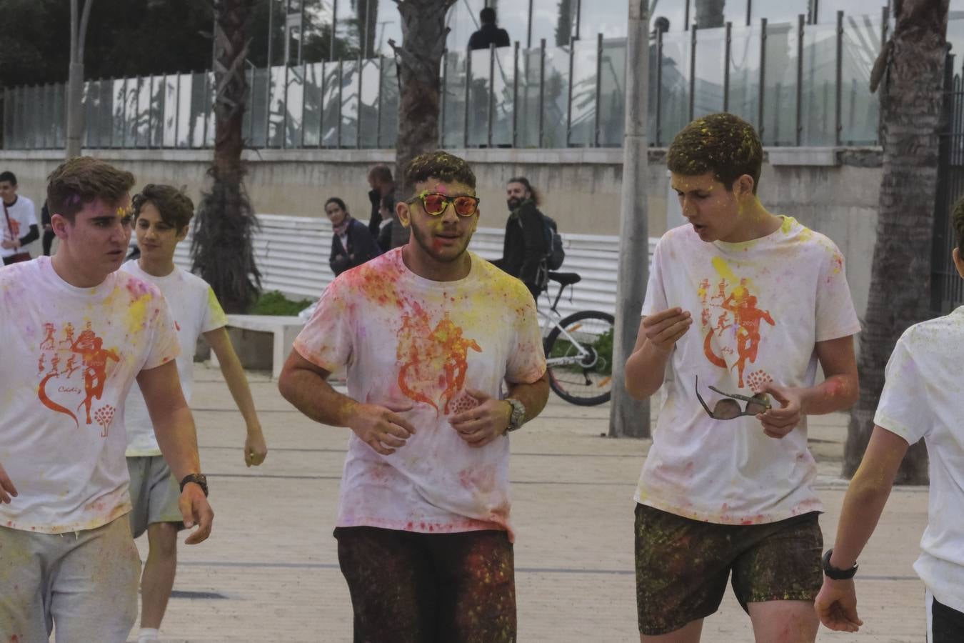 FOTOS: Carrera de colores &#039;Holy run&#039; en Cádiz