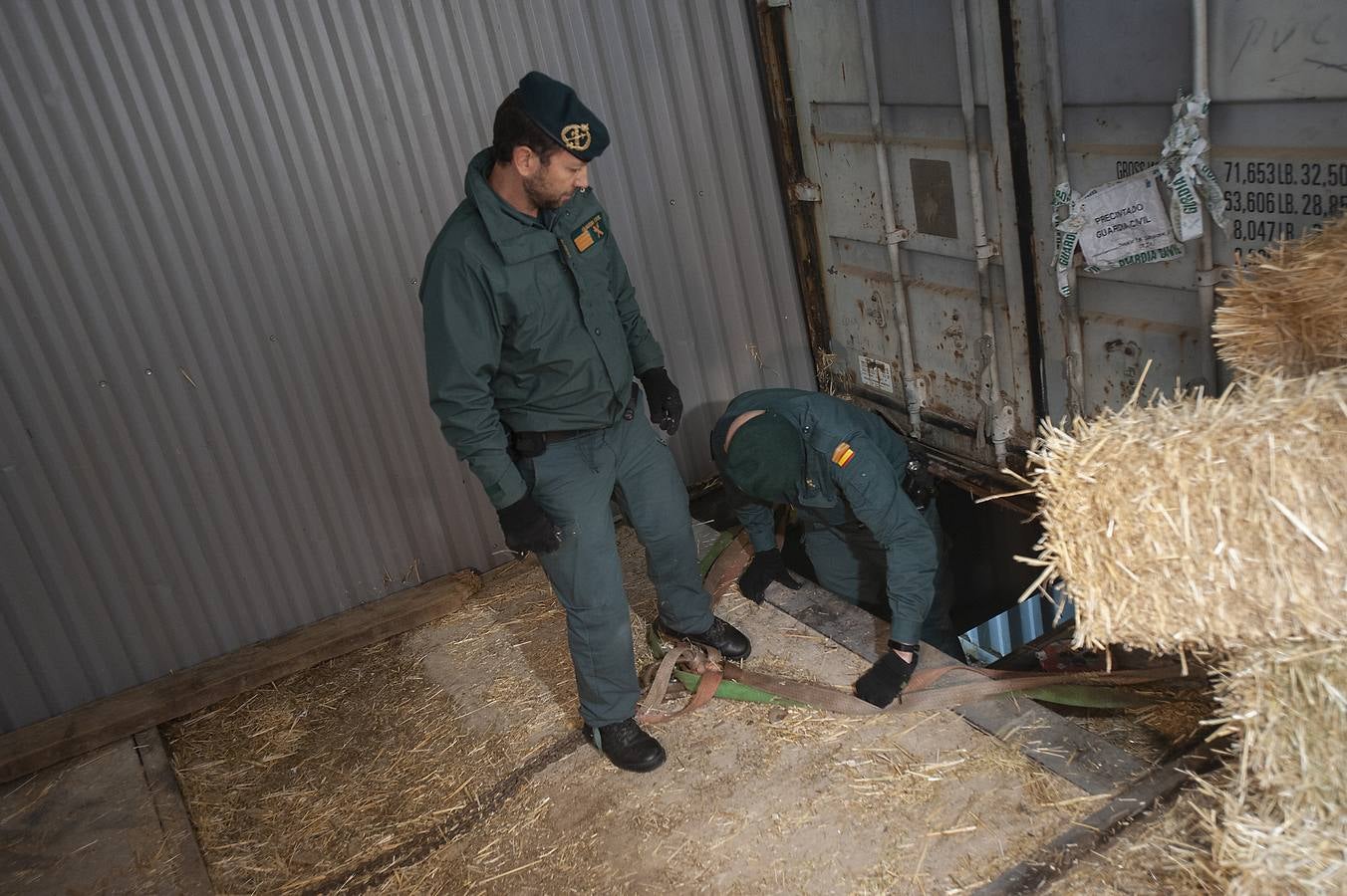 Desmantelada en Málaga la primera fábrica de tabaco subterránea de Europa