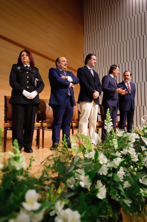 El acto de entrega de banderas de Andalucía en Córdoba, en imágenes