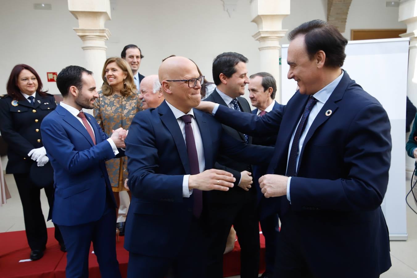 El acto de entrega de banderas de Andalucía en Córdoba, en imágenes