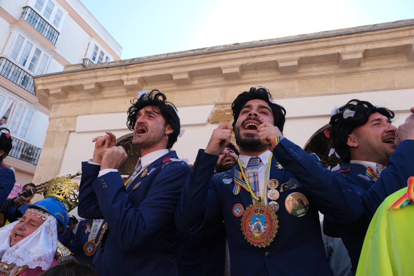 FOTOS: Gran ambiente en la Batalla de coplas del Carnaval de Cádiz 2020