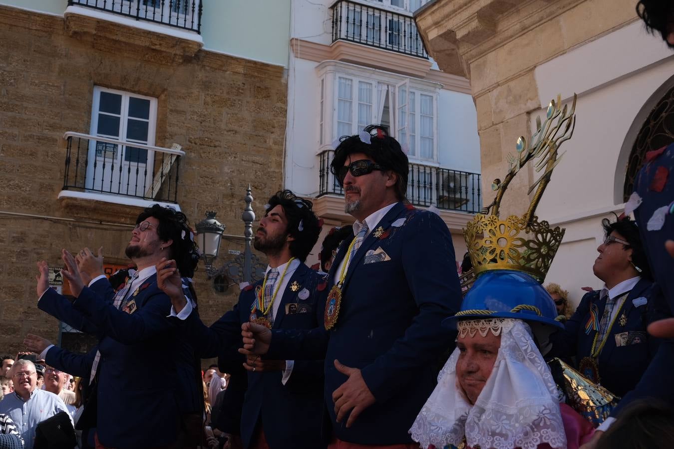 FOTOS: Gran ambiente en la Batalla de coplas del Carnaval de Cádiz 2020