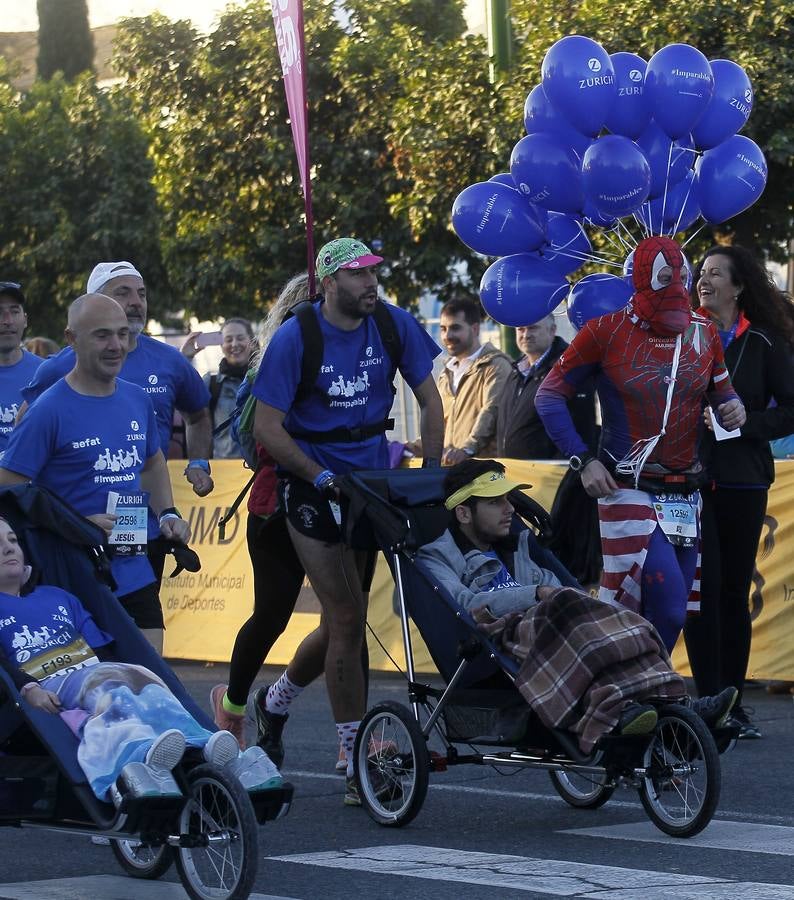 Gran ambiente en la salida del Zurich Maratón Sevilla 2020