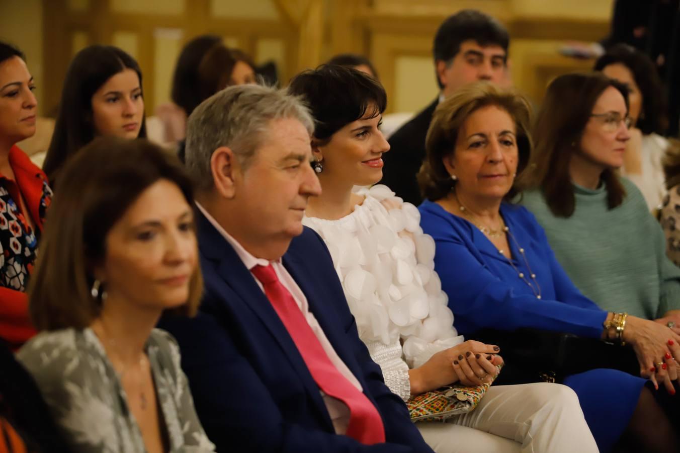 El desfile flamenco de Sara de Benítez en el Círculo de la Amistad, en imágenes