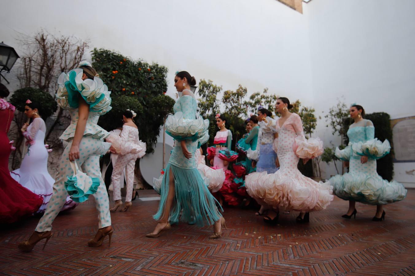 El desfile flamenco de Sara de Benítez en el Círculo de la Amistad, en imágenes