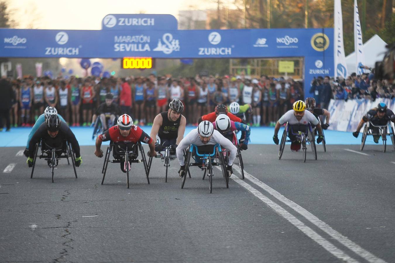 Broche de oro a ritmo de récord en el Zurich Maratón Sevilla