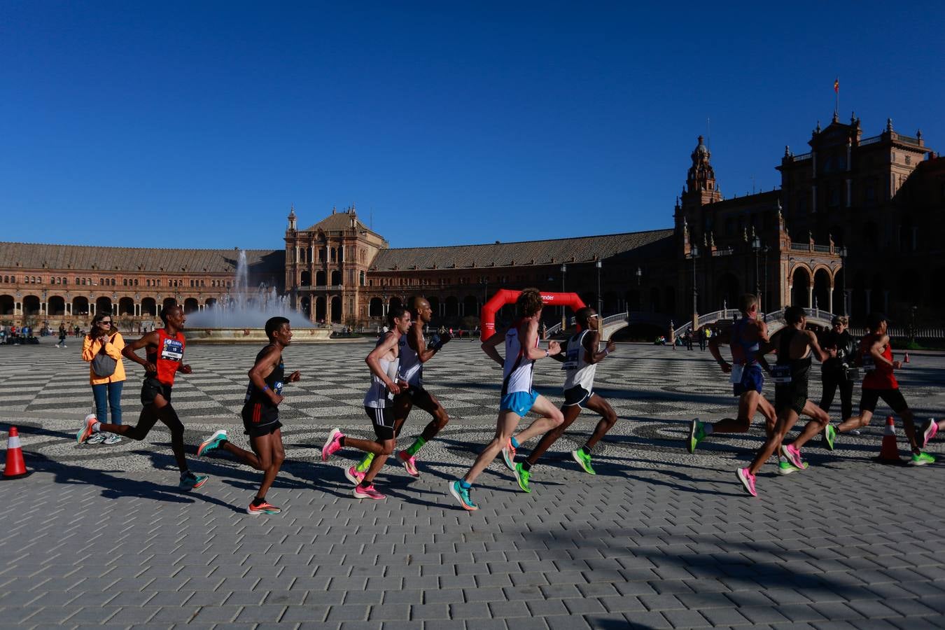 ¿Has corrido el Zurich Maratón Sevilla 2020? ¡Búscate! (IV)