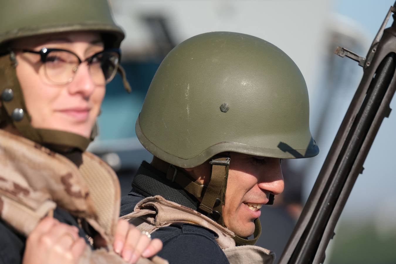 FOTOS: La ministra de Defensa participa en las maniobras Gruflex-20 en la Bahía de Cádiz