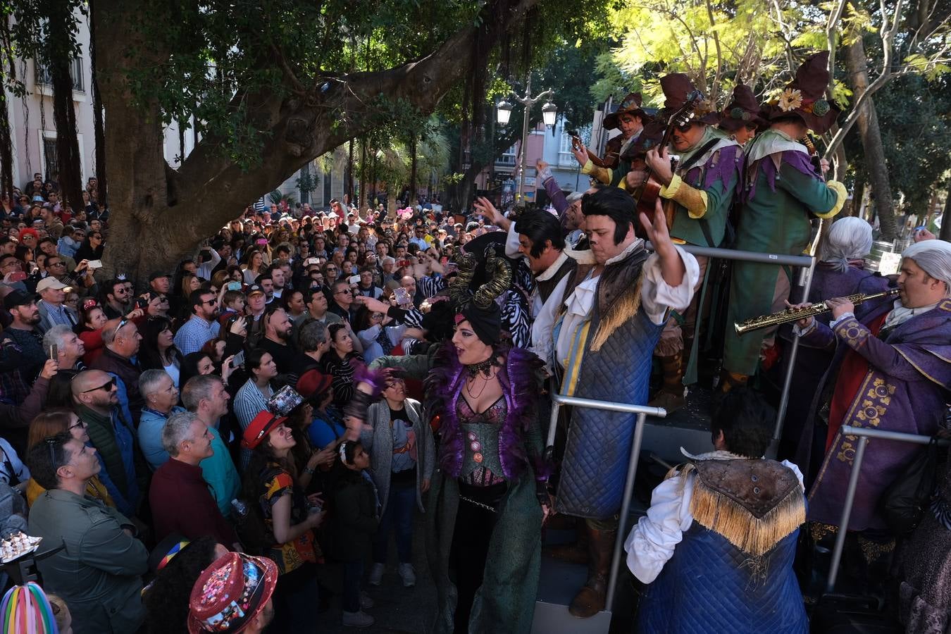 FOTOS: Lunes de coros en el Carnaval de Cádiz 2020