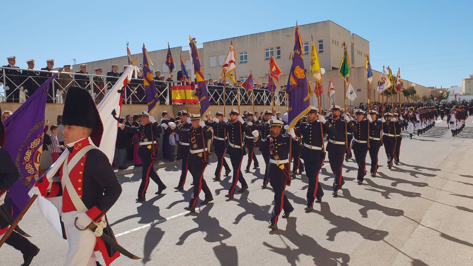 FOTOS: Parada y desfile militar por el 483 aniversario de la Infantería de Marina