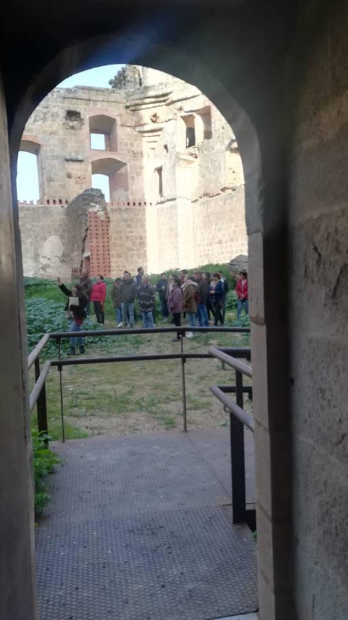 Las visitas al Castillo de Belalcázar con motivo del 28-F, en imágenes