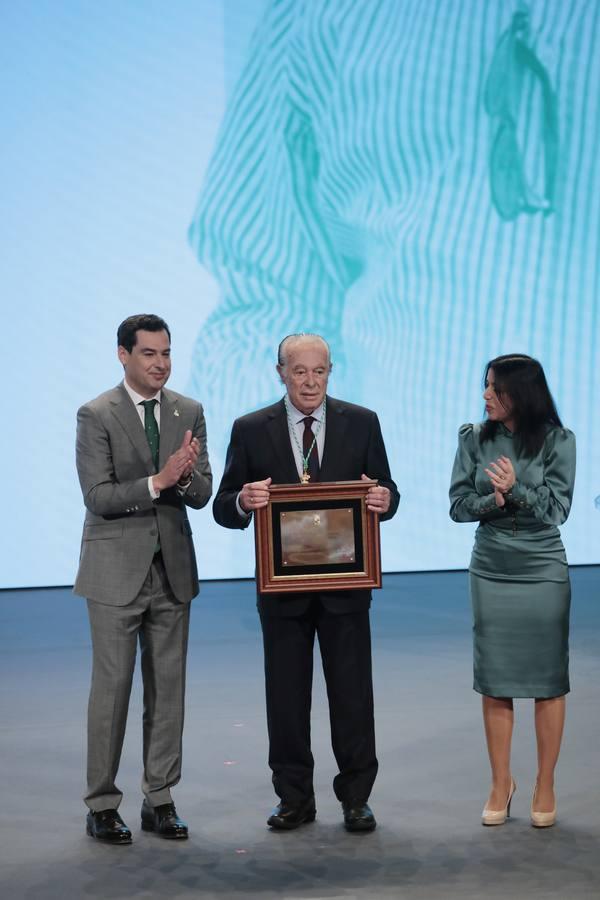 En imágenes, entrega de Medallas e Hijos Predilectos de Andalucía