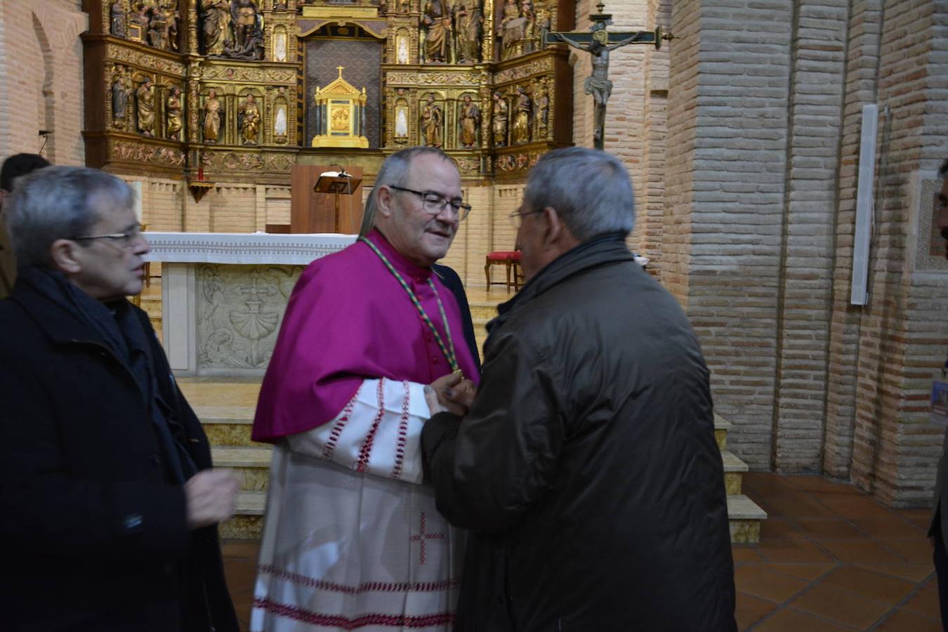 Las imágenes del recibimiento al nuevo arzobispo en la Puerta de Bisagra