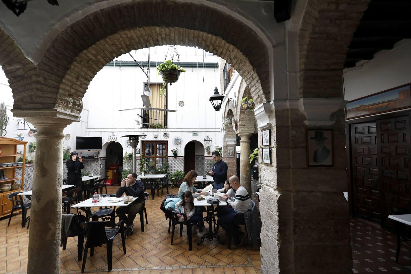 Callejero sentimental de Córdoba | La calle Romero Barros, en imágenes