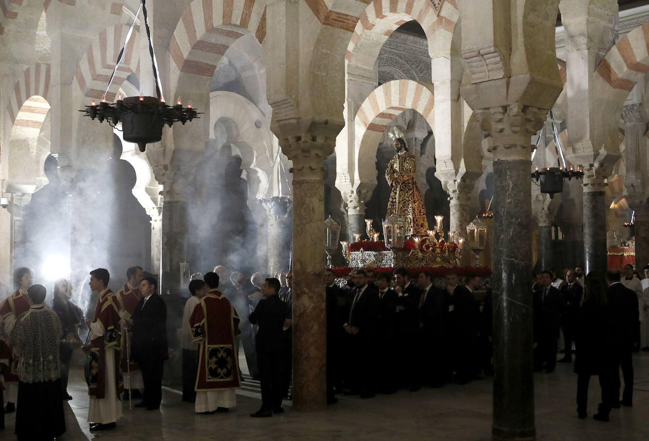 El Vía Crucis del Señor de la Sentencia de Córdoba, en imágenes