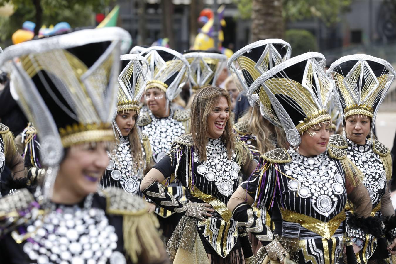 El gran desfile del Carnaval de Córdoba, en imágenes