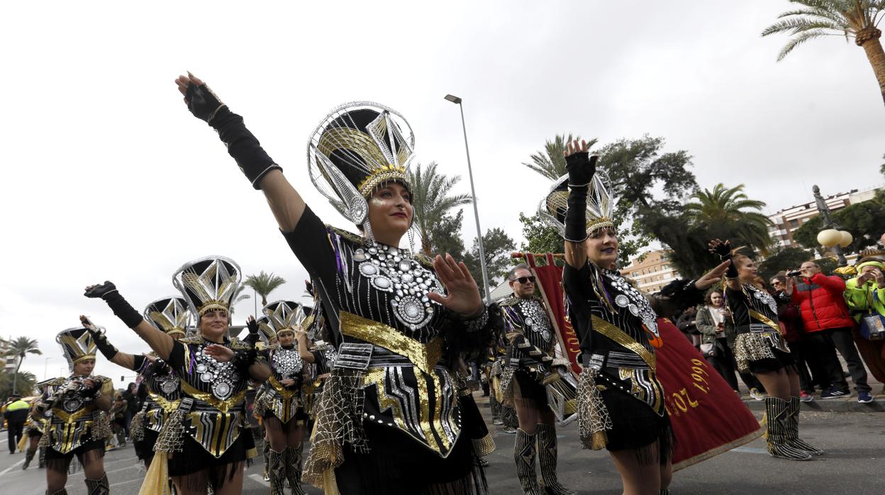 El gran desfile del Carnaval de Córdoba, en imágenes