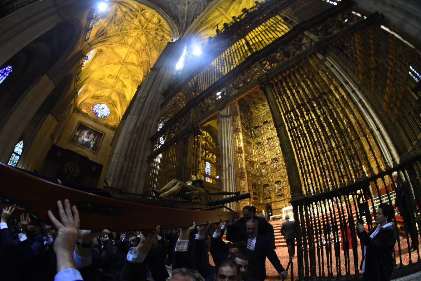 Traslaso del Cristo de la Salud de la Carretería a su capilla