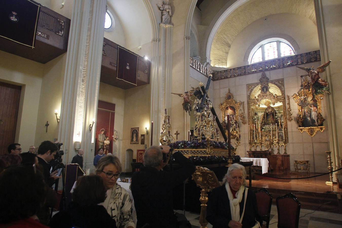 El Señor de la Salud de los Gitanos, preparado para el Vía Crucis de las Cofradías