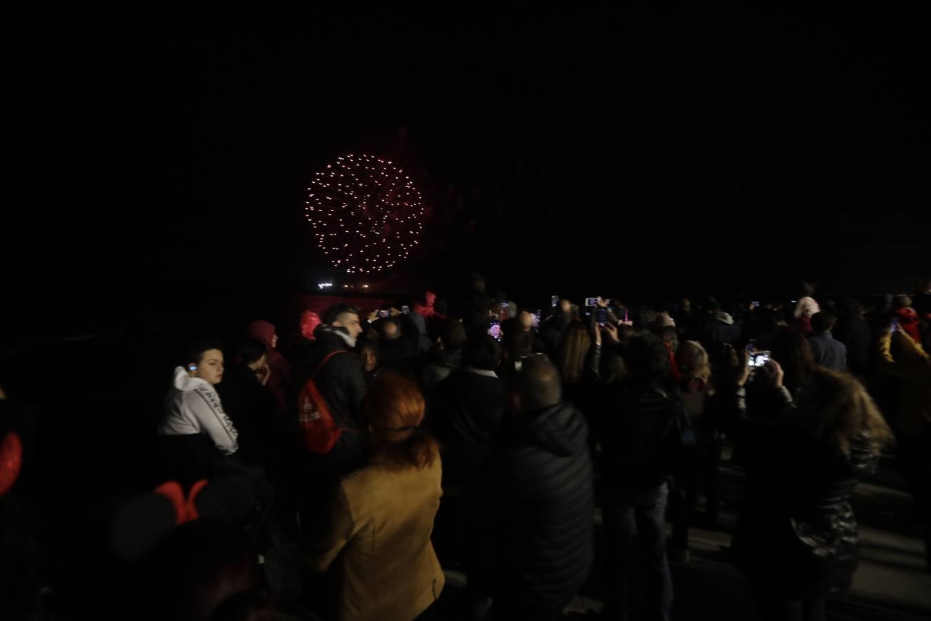 FOTOS: Quema de la Bruja Piti y fuegos artificiales desde La Caleta