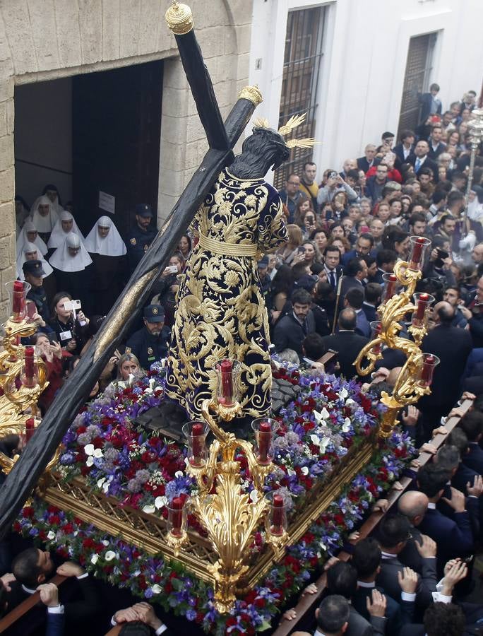 El Vía Crucis del Consejo de Hermandades y Cofradías de Sevilla, en imágenes (II)