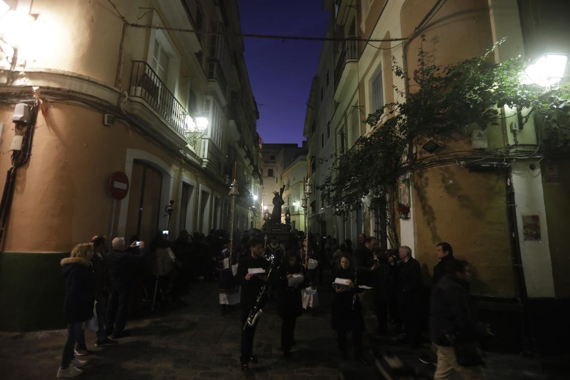 FOTOS: El Señor de Sanidad abre la Cuaresma 2020 en Cádiz