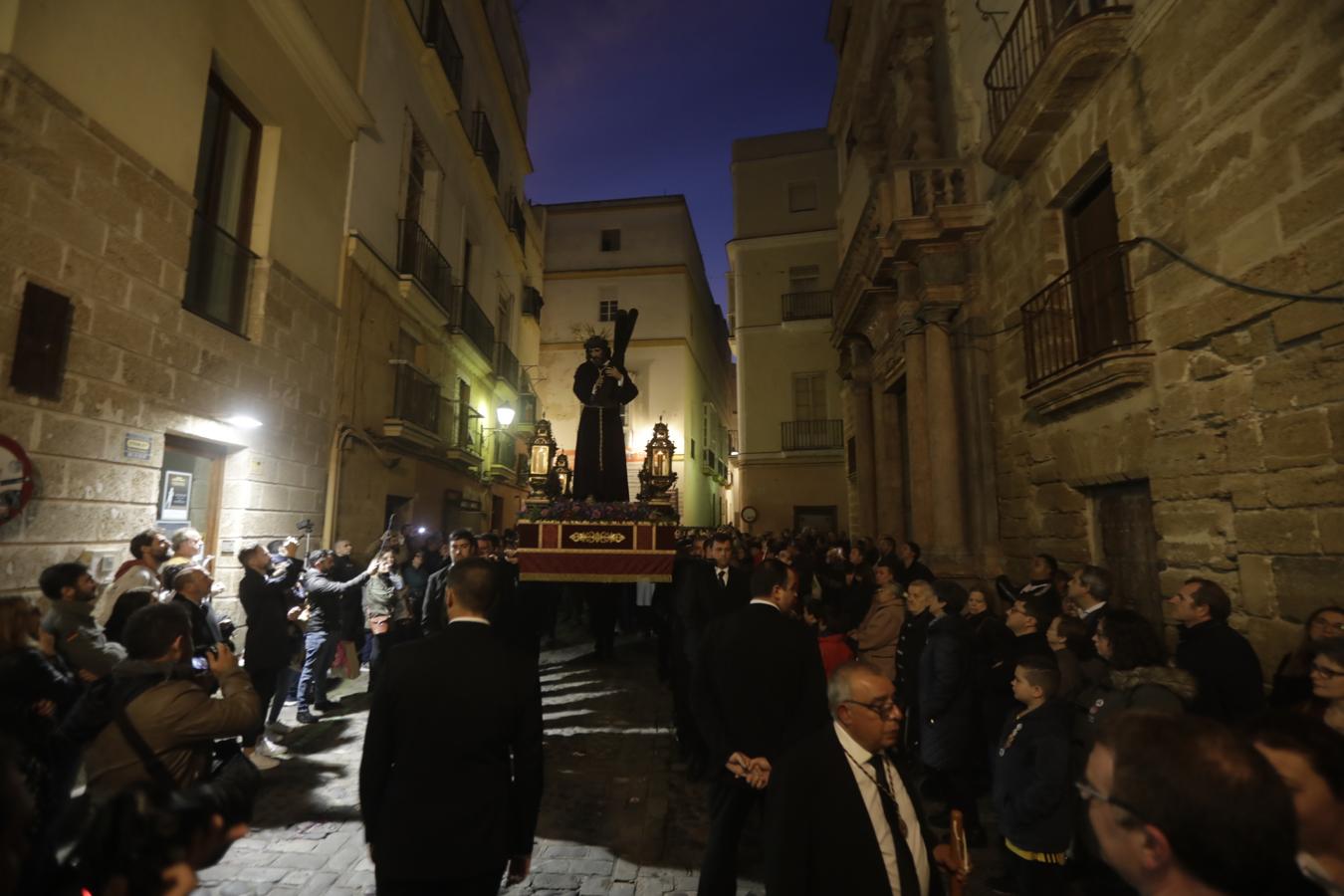 FOTOS: El Señor de Sanidad abre la Cuaresma 2020 en Cádiz