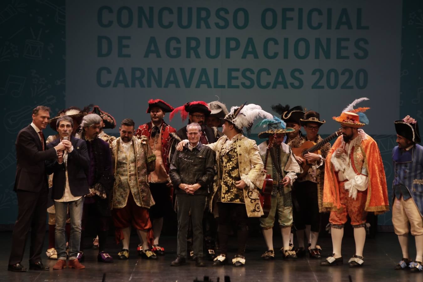 FOTOS: Así ha sido la Gala de los Antifaces de Oro del Carnaval de Cádiz 2020